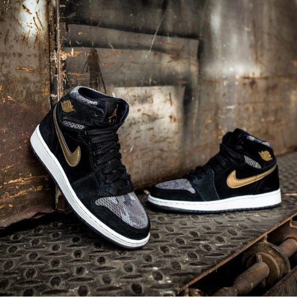 💚🖤💛Air Jordan 1 Retro High GG Heiress 'Camo' | Black Collectors’ item - Picture 1 of 6